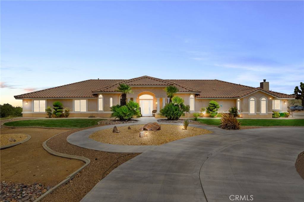 Oak Hills, CA 92344,8289 Alta Mesa RD