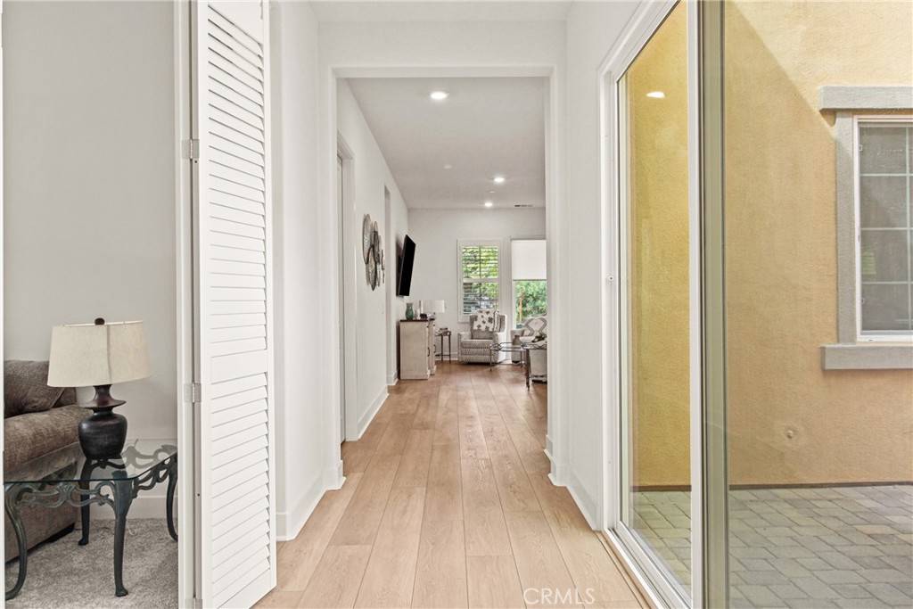 Palm Desert, CA 92260,4141 Via Cararra #3