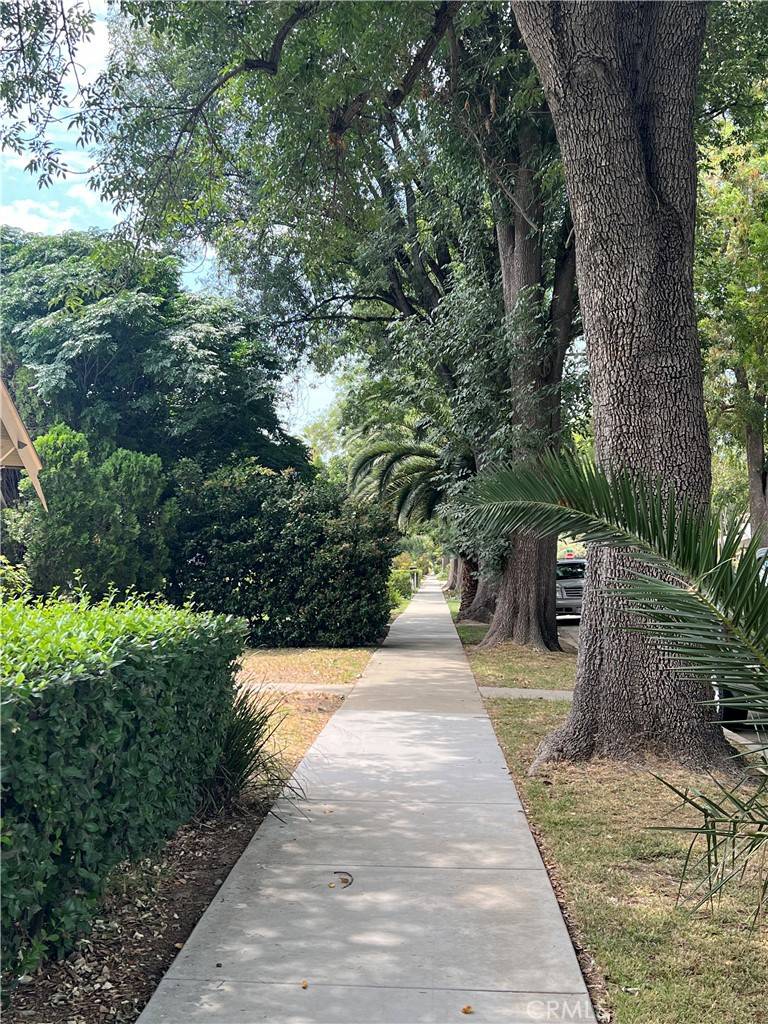 La Verne, CA 91750,2364 6th ST