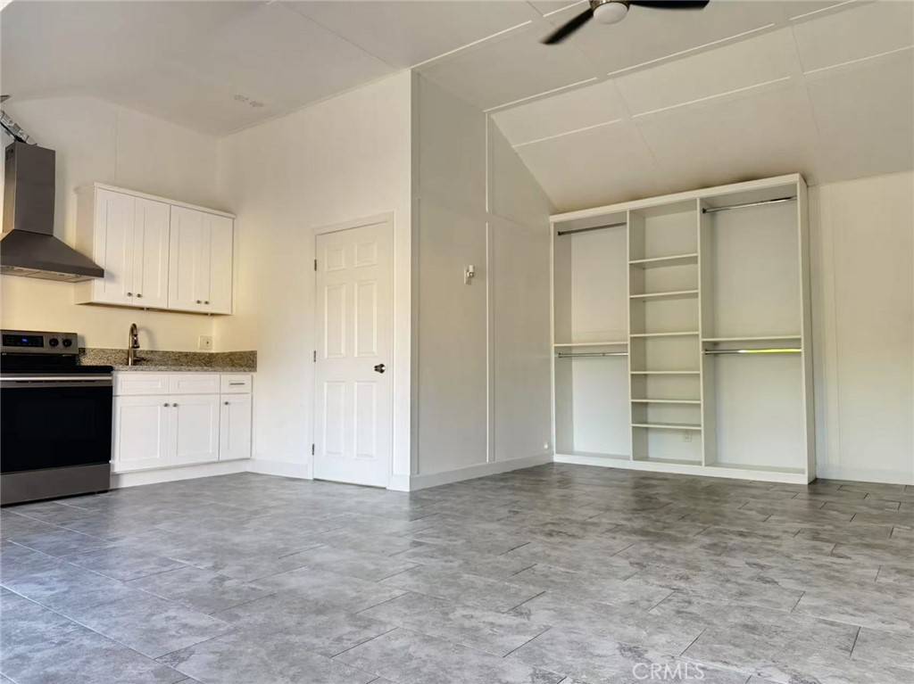 West Covina, CA 91791,3233 E Cameron AVE