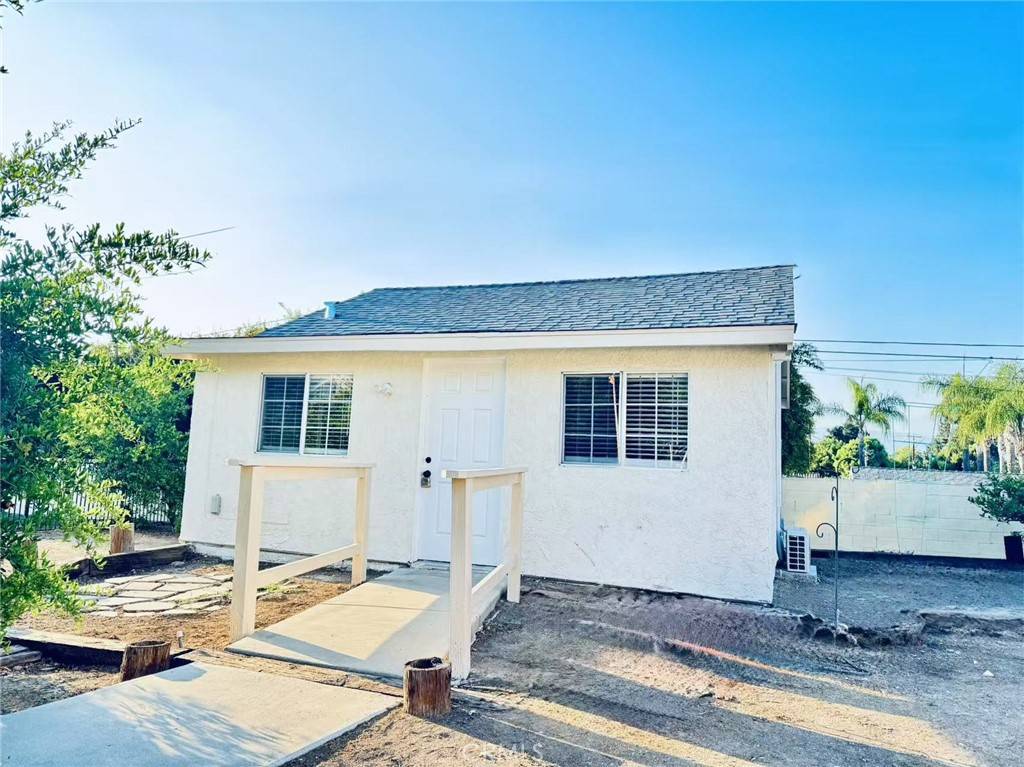 West Covina, CA 91791,3233 E Cameron AVE