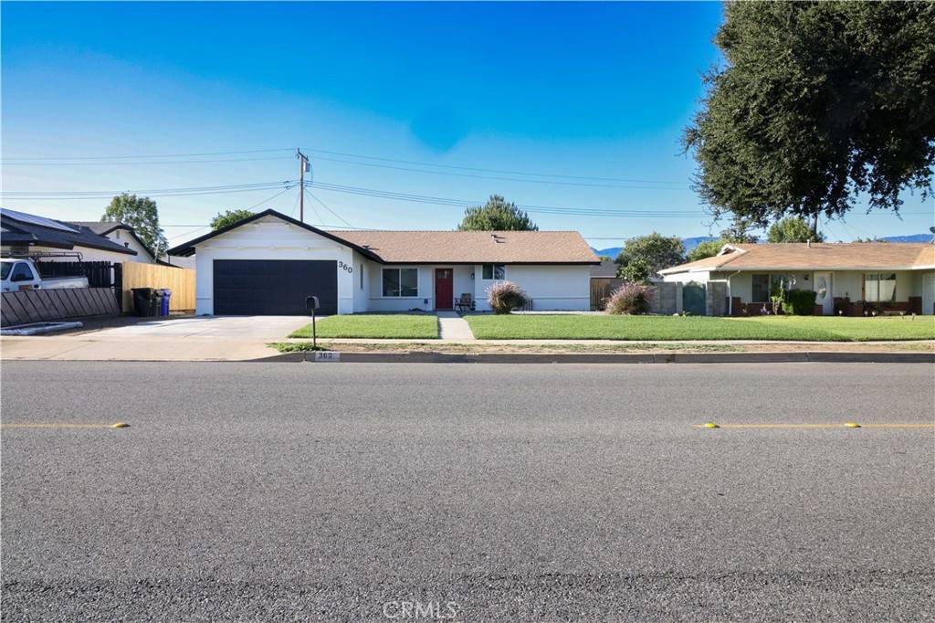 Rialto, CA 92376,360 W Easton ST