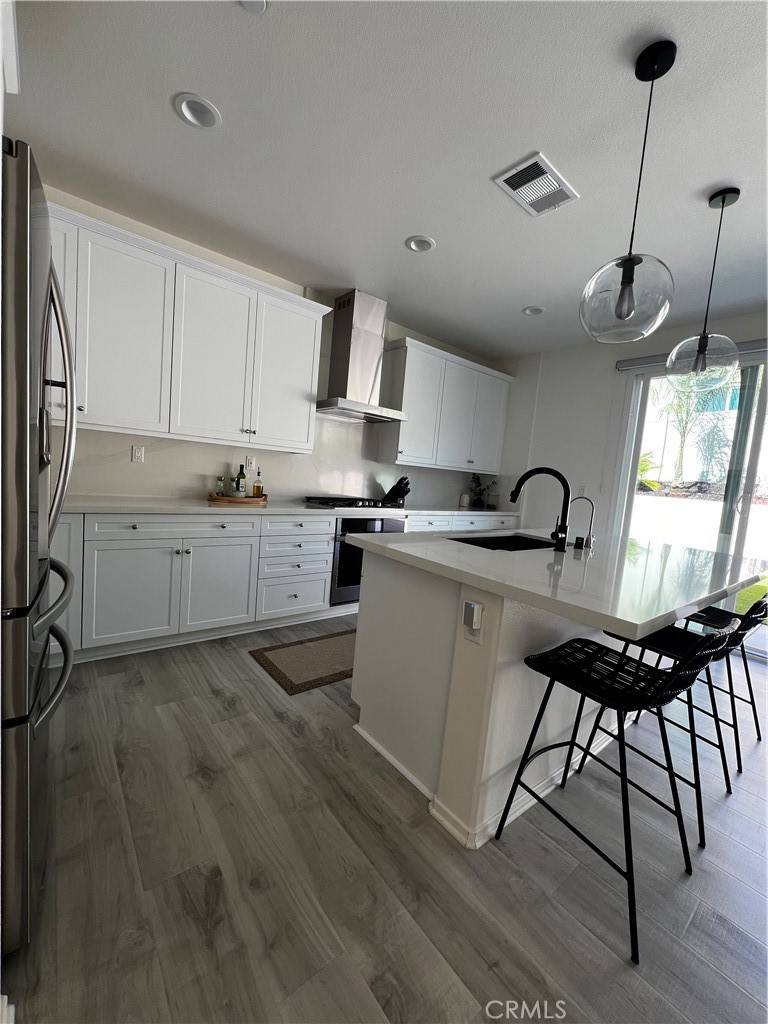 Corona, CA 92883,24346 Sundrop DR