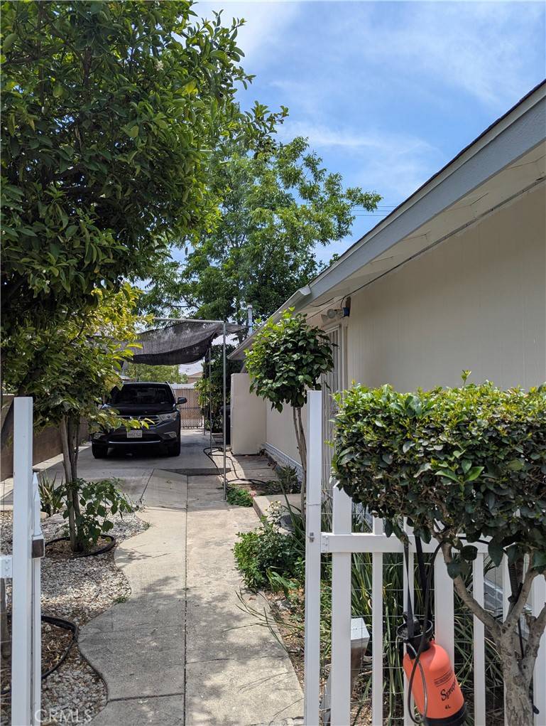 Colton, CA 92324,450 W D ST