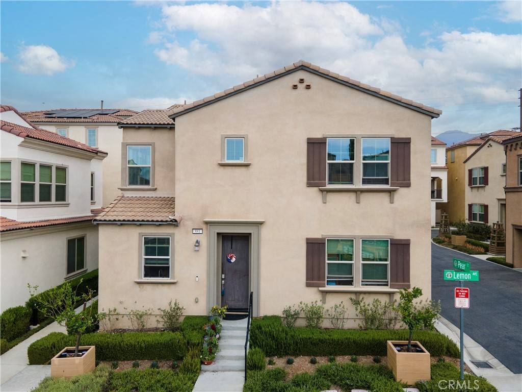 Upland, CA 91786,881 Pear CT