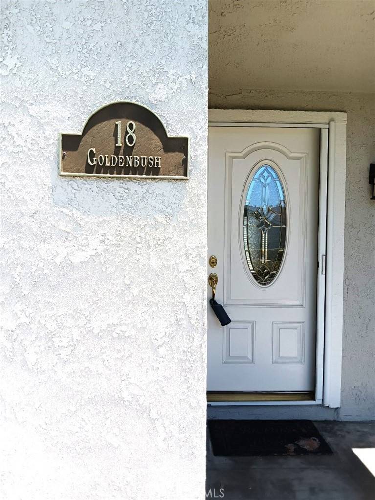 Irvine, CA 92604,18 Goldenbush