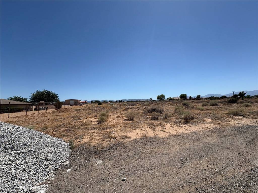 Oak Hills, CA 92344,0 Rodeo