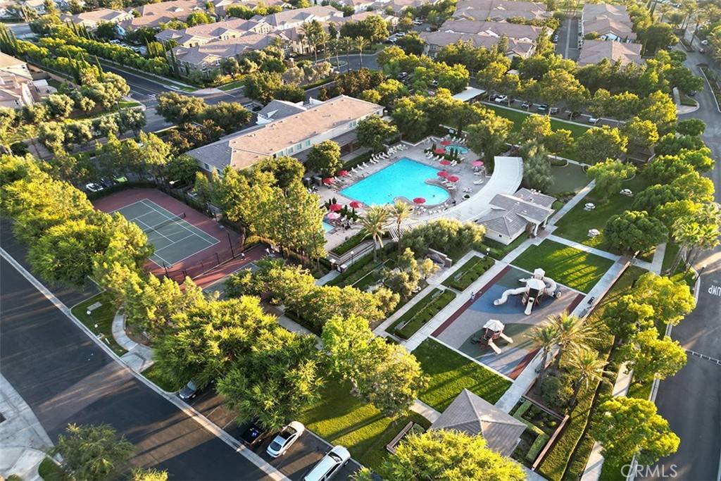 Fontana, CA 92336,16044 Narni LN