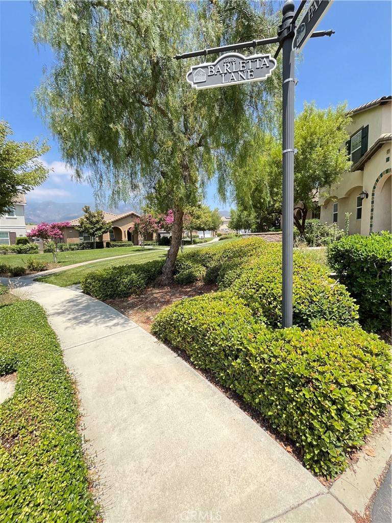 Fontana, CA 92336,5384 Palestrina WAY