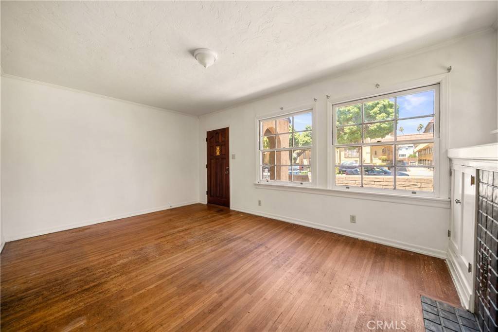 Alhambra, CA 91801,208 La France AVE