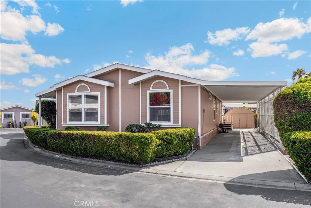 Rialto, CA 92377,2598 Ayala DR #130