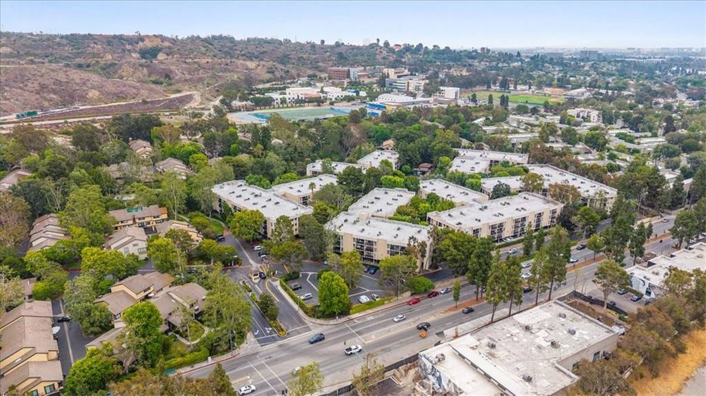 Culver City, CA 90230,1307 Raintree CIR