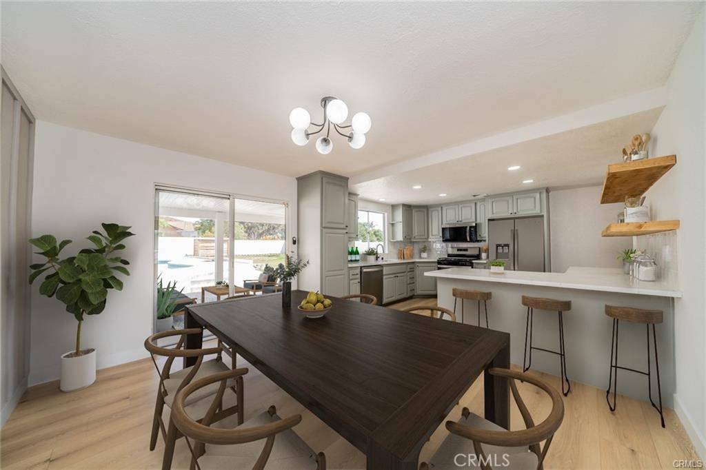 Menifee, CA 92587,28732 Paseo Diablo
