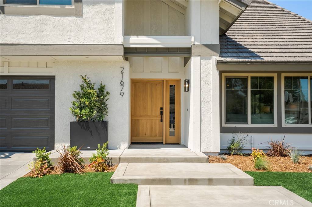 Yorba Linda, CA 92887,21679 Calle Alcazar