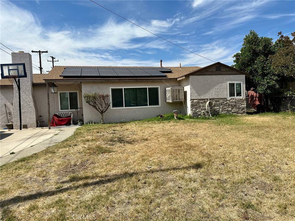 Fontana, CA 92335,16474 Taylor AVE