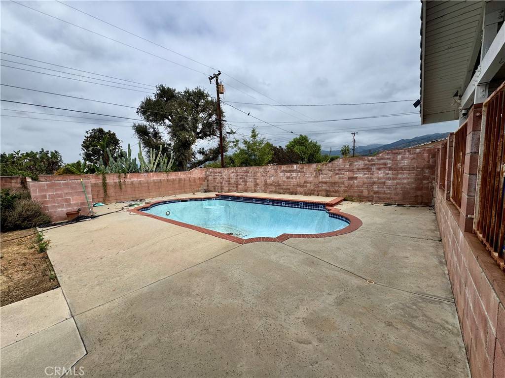 Glendora, CA 91740,727 Danecroft AVE