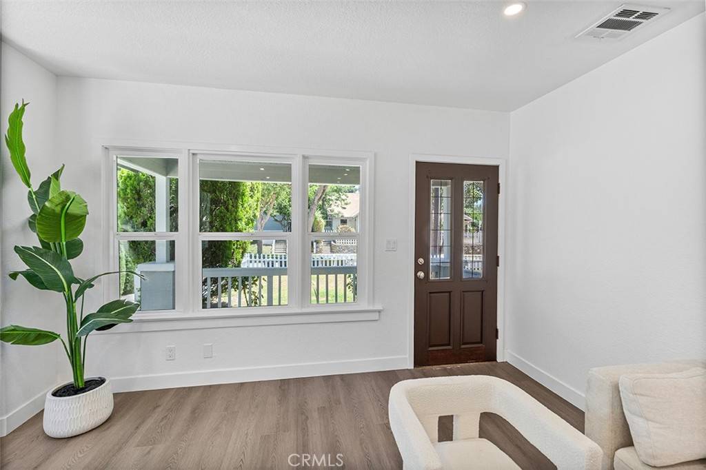 Pasadena, CA 91106,617 N Wilson AVE
