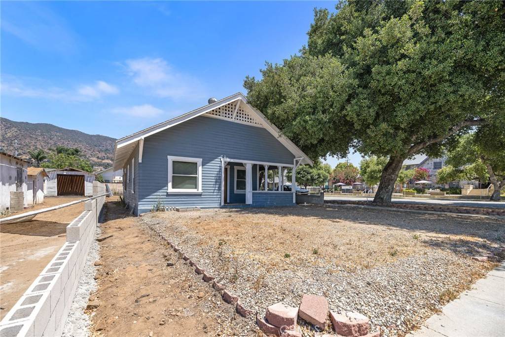 Glendora, CA 91741,401 Glendora AVE N