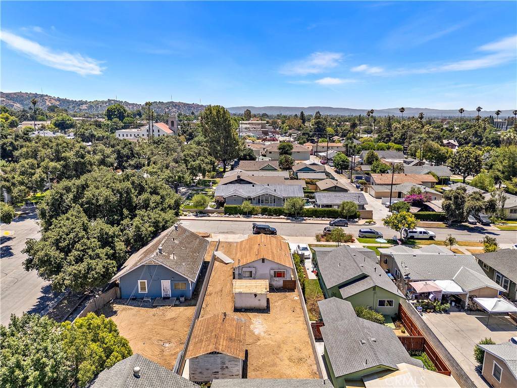Glendora, CA 91741,105 W Whitcomb AVE W