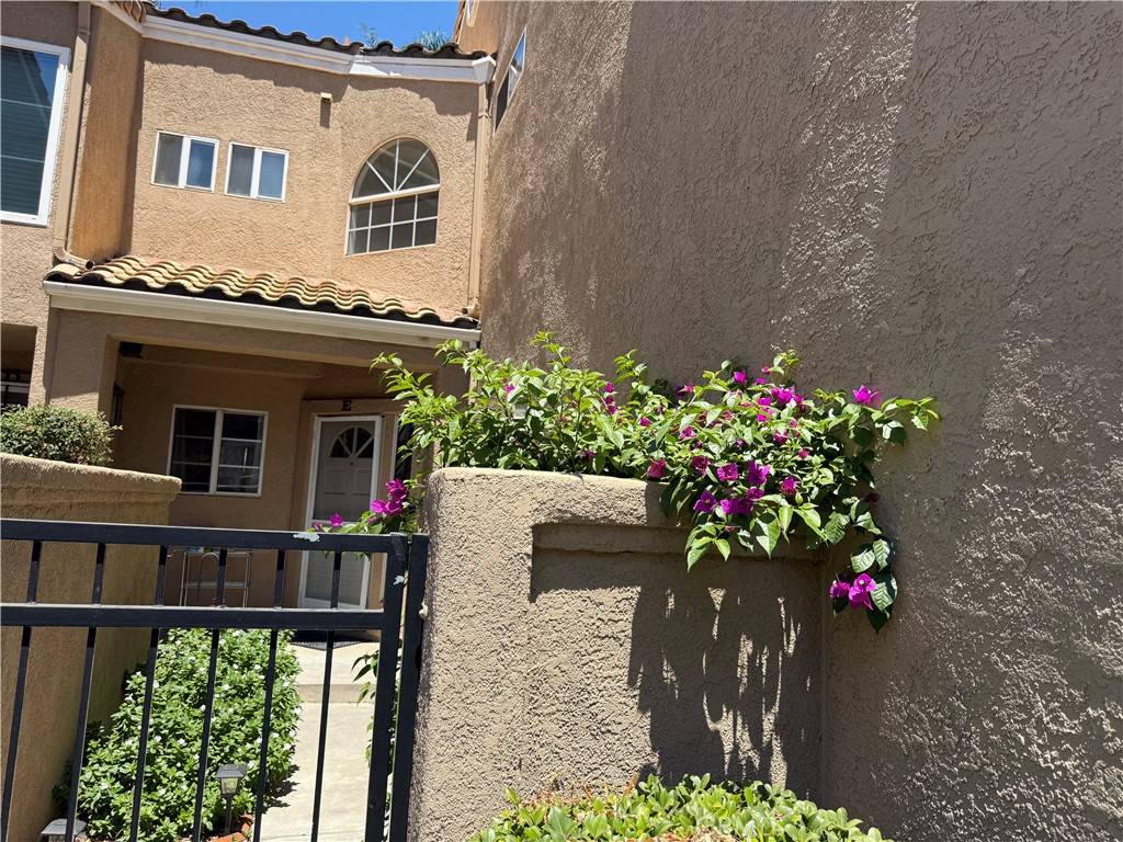 Ontario, CA 91761,3119 Milano #E