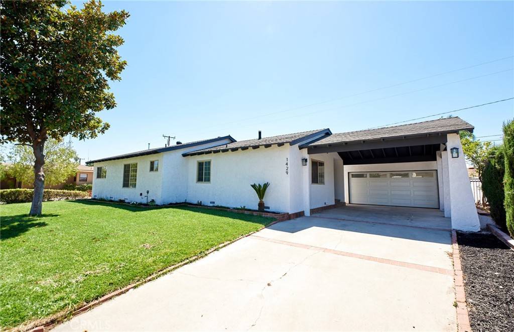 Covina, CA 91722,1429 N Heathdale AVE
