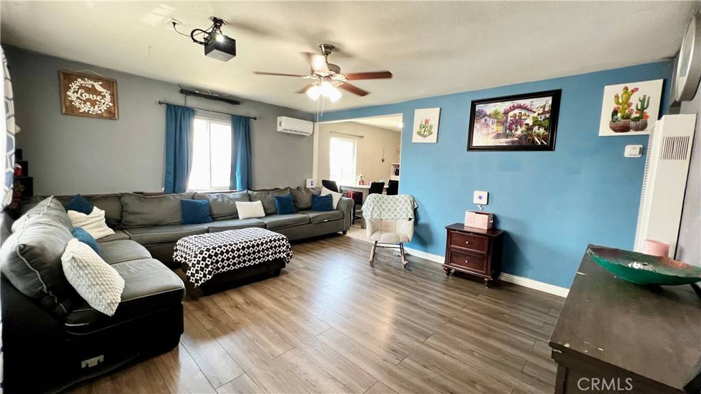 Colton, CA 92324,1305 Redlands AVE
