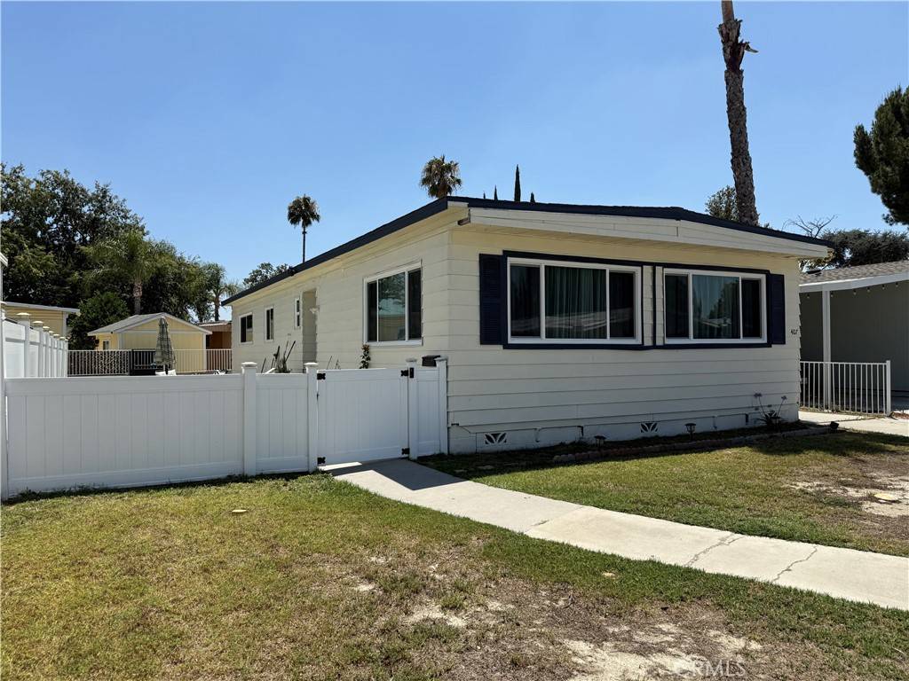 Eastvale, CA 91752,5800 #407 Hamner AVE #407