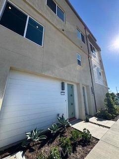 Huntington Beach, CA 92647,7231 Alchemy CIR