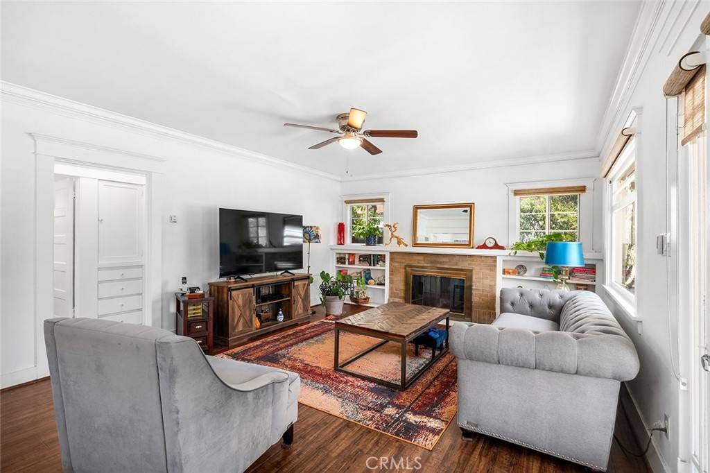 Los Angeles, CA 90042,6508 Repton ST