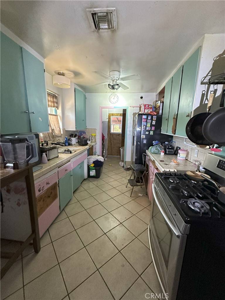 West Covina, CA 91791,401 S Cherrywood ST