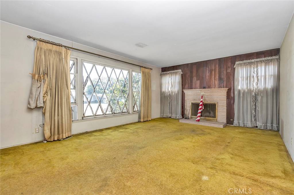 West Covina, CA 91791,2106 E Cortez ST E