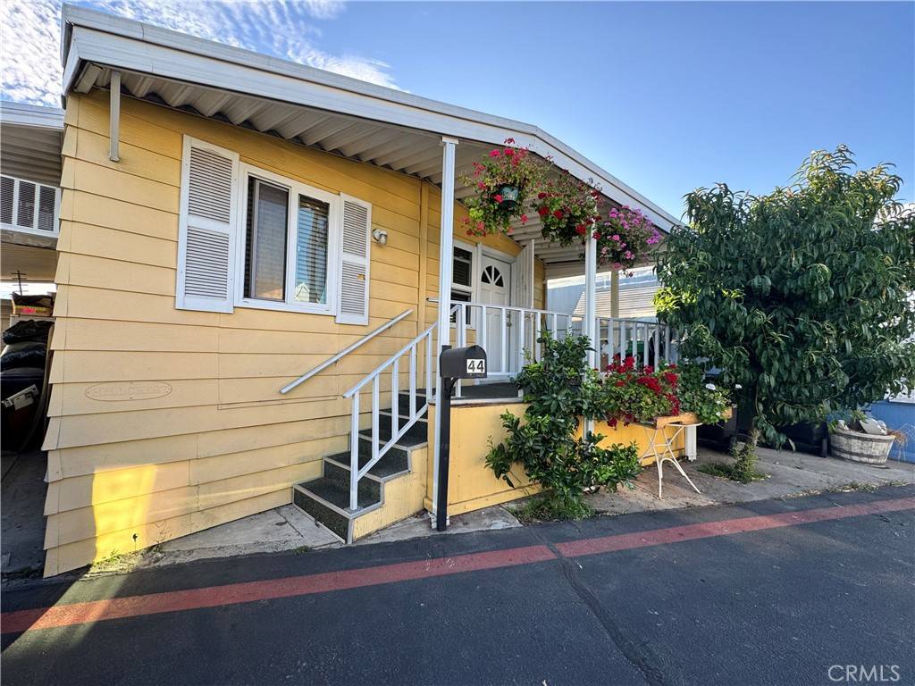 Fullerton, CA 92833,1850 W Orangethorpe AVE #44