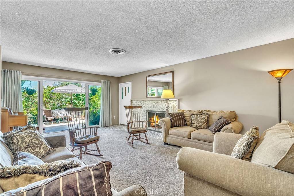 Claremont, CA 91711,175 Marywood AVE