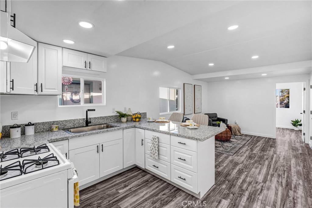 Torrance, CA 90501,23701 S Western Avenue #113