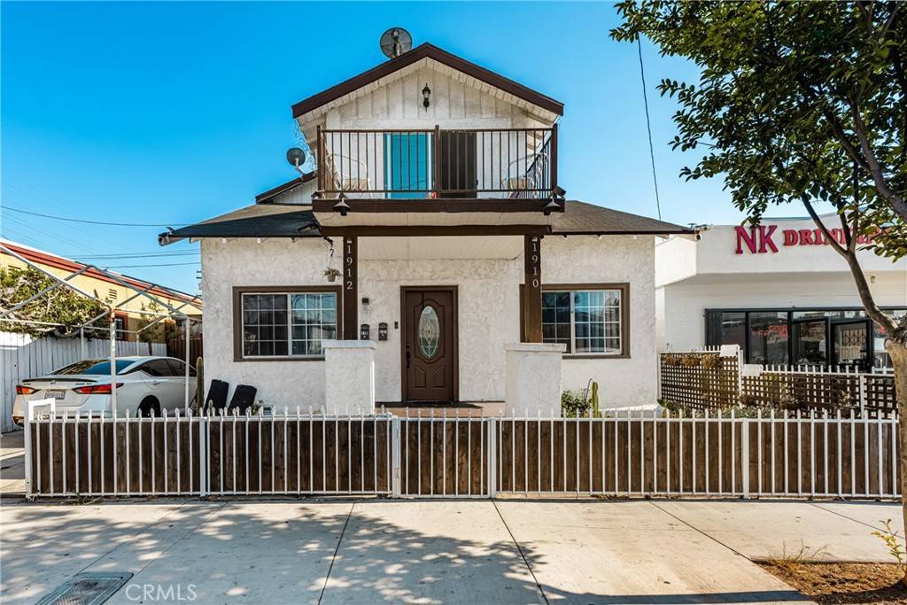 Long Beach, CA 90813,1912 E 10th ST