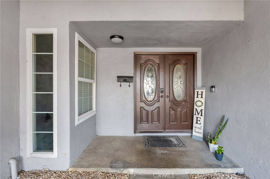 Rialto, CA 92376,668 N Mulberry AVE