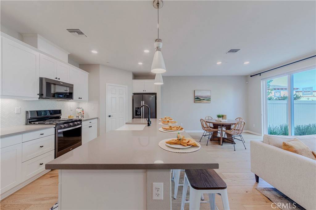 Upland, CA 91784,1705 Almond Tree PL