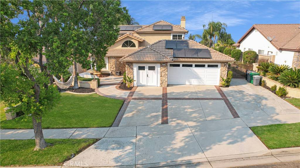 Corona, CA 92881,737 Cherry ST