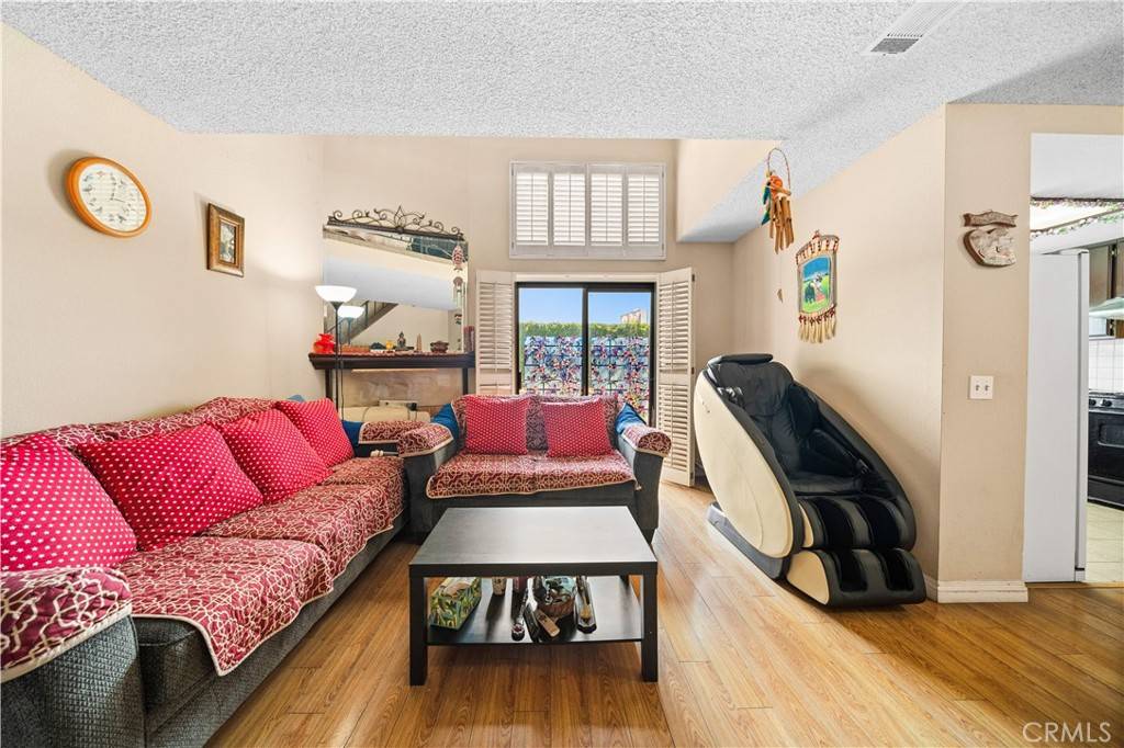 West Covina, CA 91790,104 Poxon PL