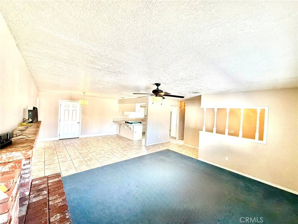 Hesperia, CA 92345,7795 Oakwood AVE
