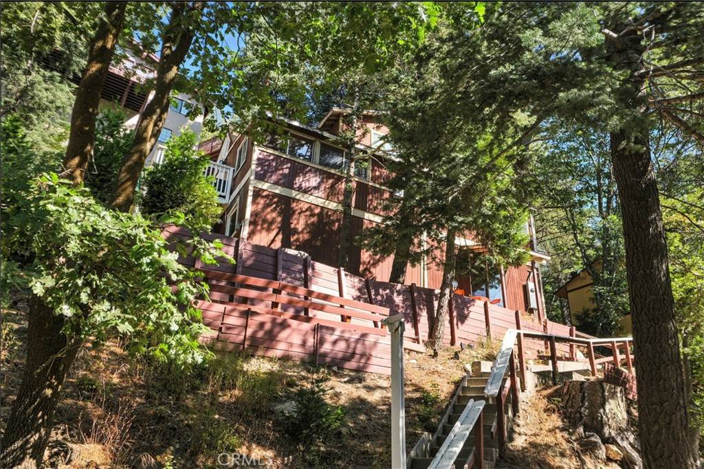 Lake Arrowhead, CA 92352,782 Virginia CT