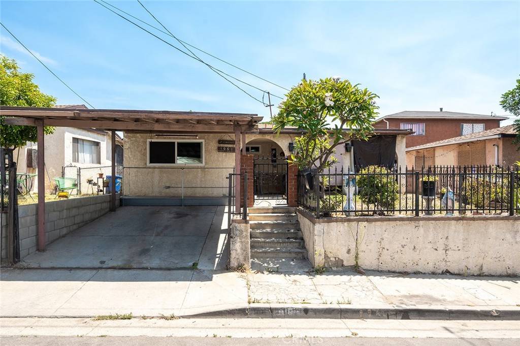 East Los Angeles, CA 90063,1006 Van Pelt AVE