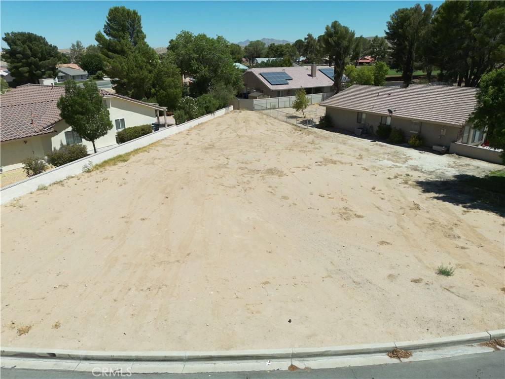 Helendale, CA 92342,15047 Blue Grass DR