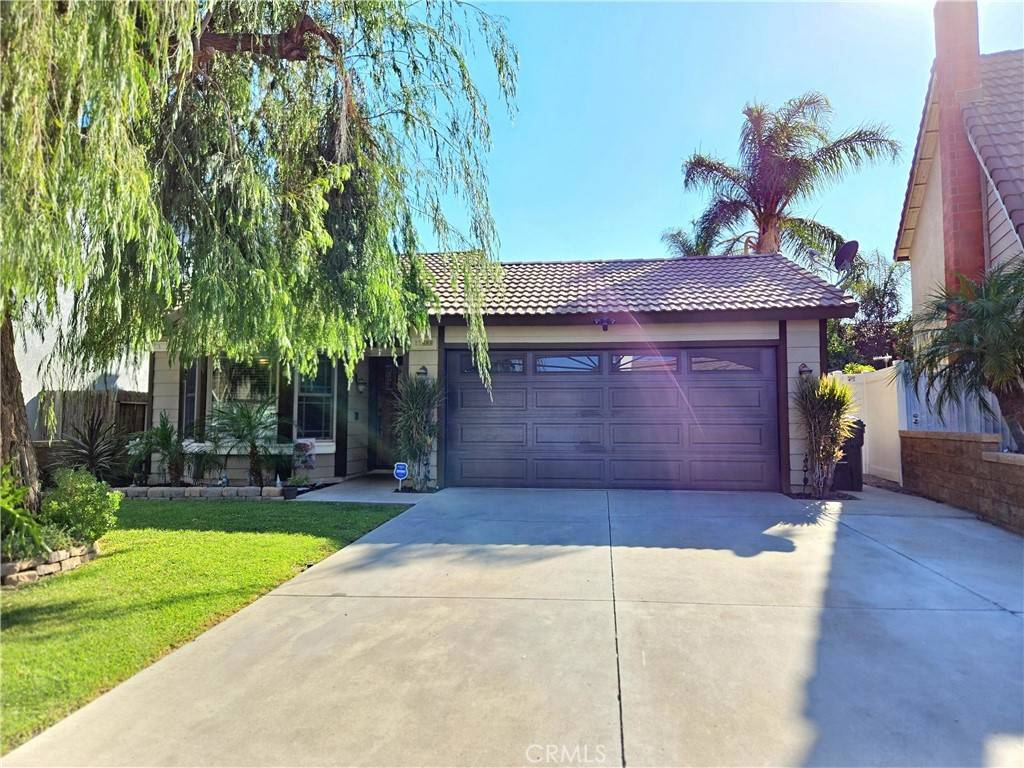 Fontana, CA 92337,11888 Banana AVE
