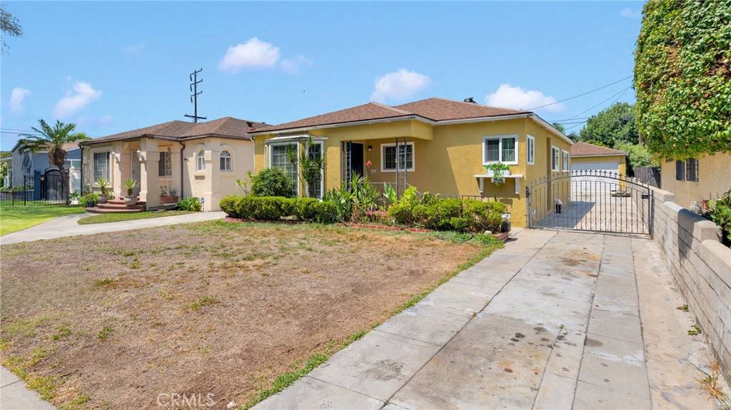 South Gate, CA 90280,10125 Annetta Ave.