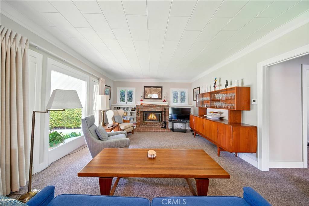 Glendora, CA 91741,438 N Pasadena AVE