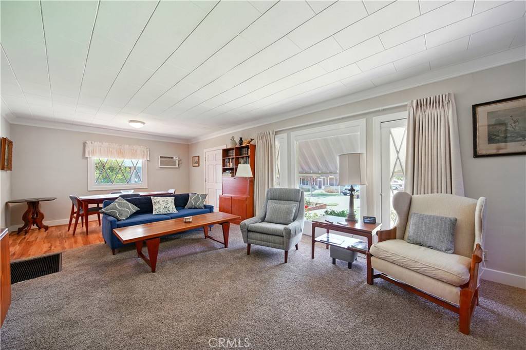 Glendora, CA 91741,438 N Pasadena AVE