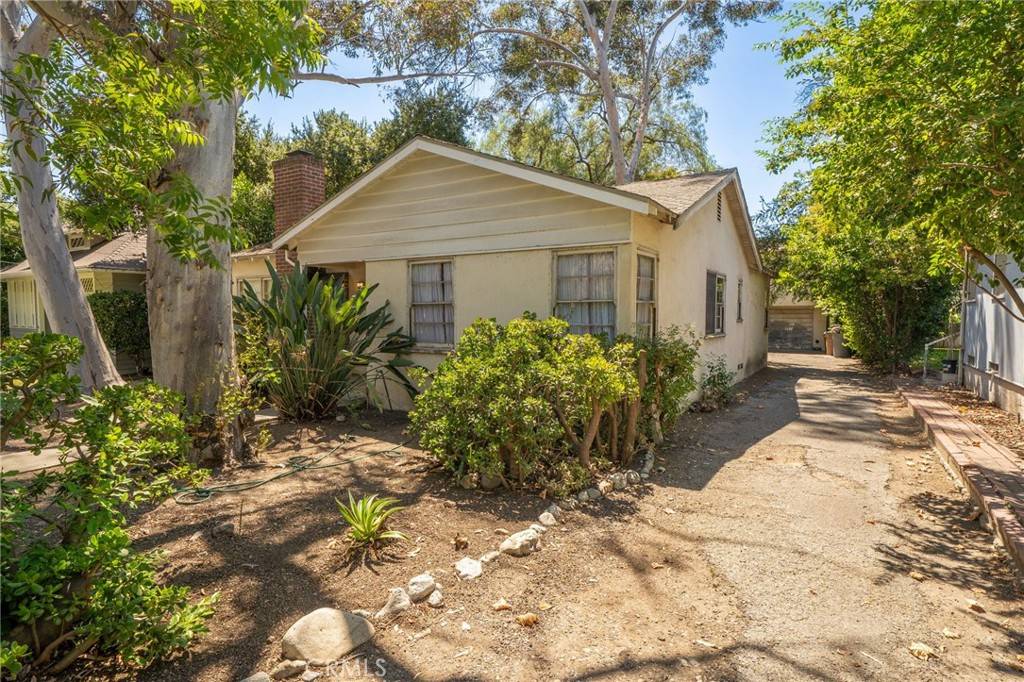 Claremont, CA 91711,525 Yale AVE