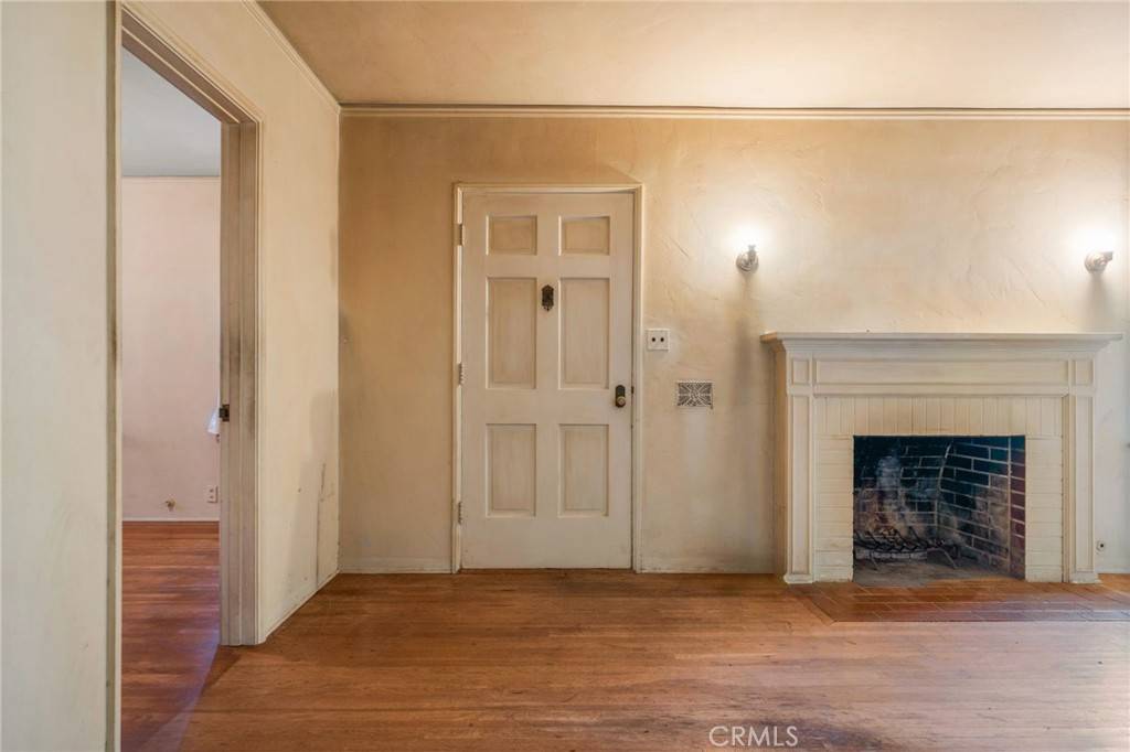 Claremont, CA 91711,525 Yale AVE