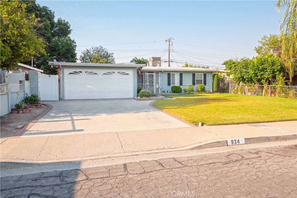 Pomona, CA 91767,934 Hallwood AVE